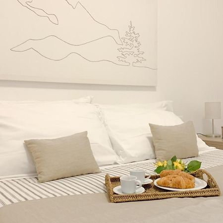 Sullago Appartamenti - Appartamento Incantevole Con Piscina كاستيغليون ديل لاغو المظهر الخارجي الصورة